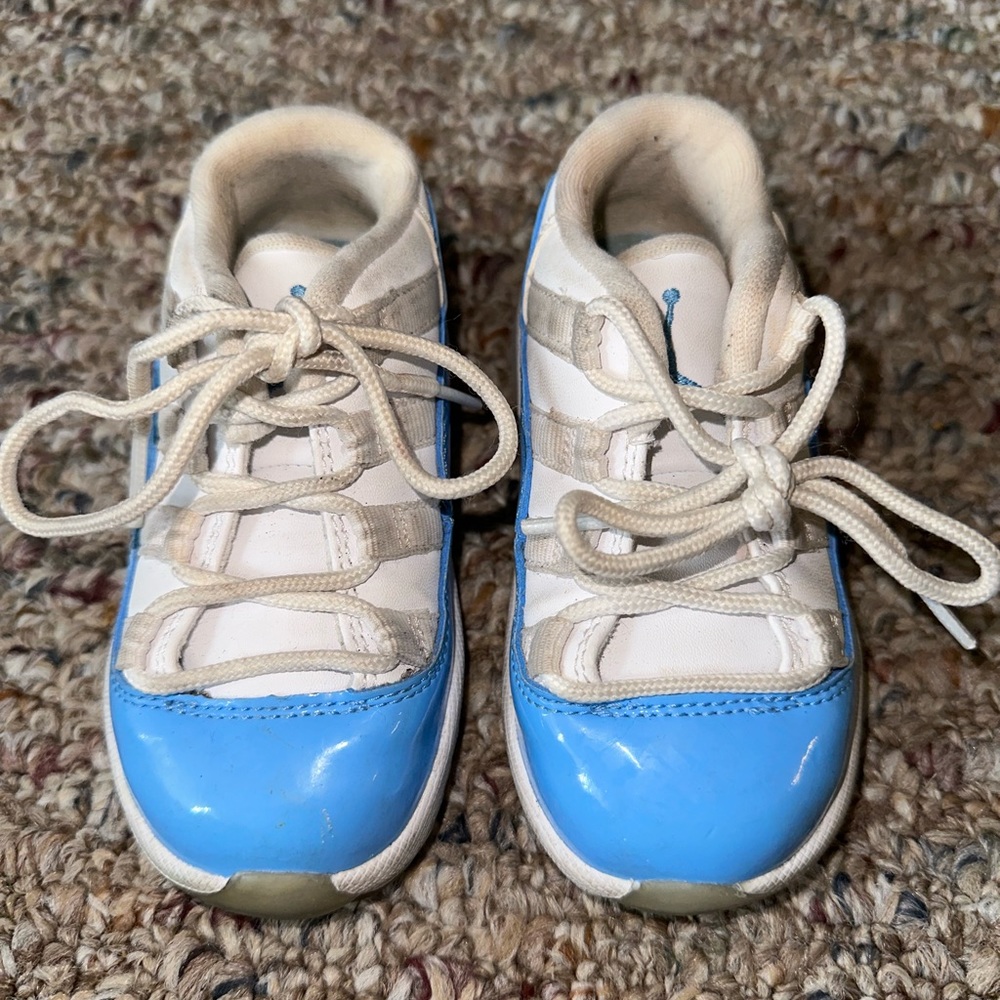 Nike Air Jordan 11 Retro Low UNC Carolina Blue 505836-106 Toddler Baby Size 7c